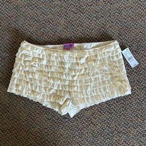 Edikted Cream Ruffle Bloomers